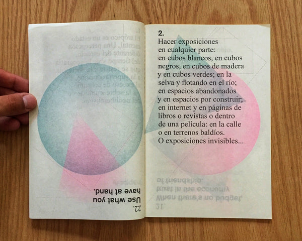 Manual for exhibition making in the Tropics / Manual para realizar exposiciones en el trópico