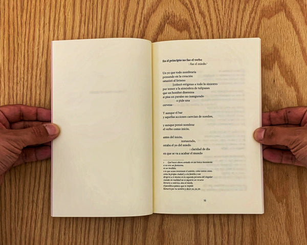 Que bellos los ojos de este idiota