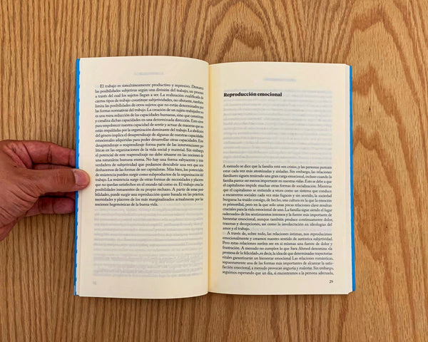 Ellos lo llaman amor. Una política de las emociones