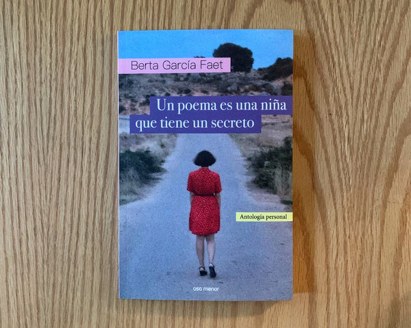 UN POEMA ES UNA NIÑA QUE TIENE UN SECRETO
